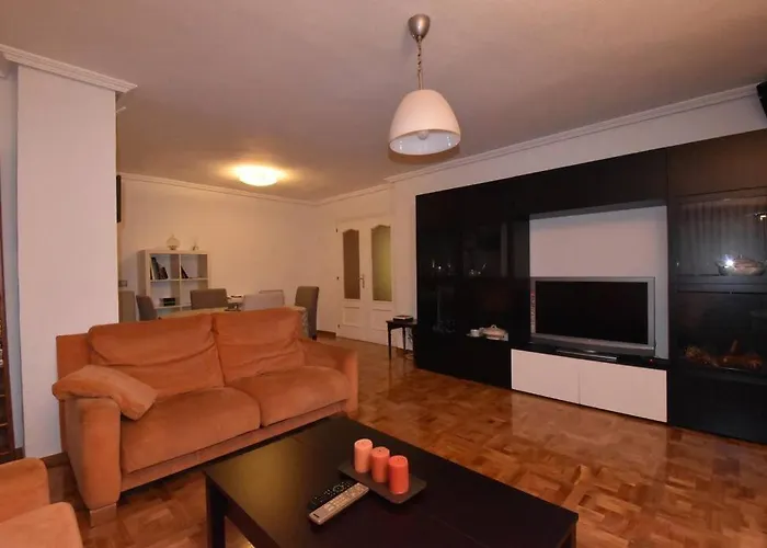 Lekker&vida, Vivienda De Uso Turistico, Centrica, Garaje En El Edificio